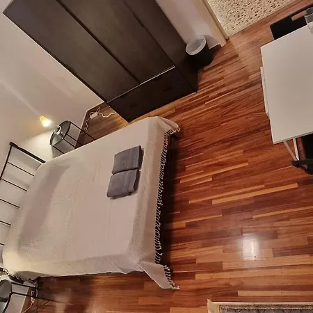 Efi's Cozy And Bright One-bedroom Apartment Athens