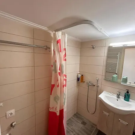 Efi's Cozy And Bright One-bedroom